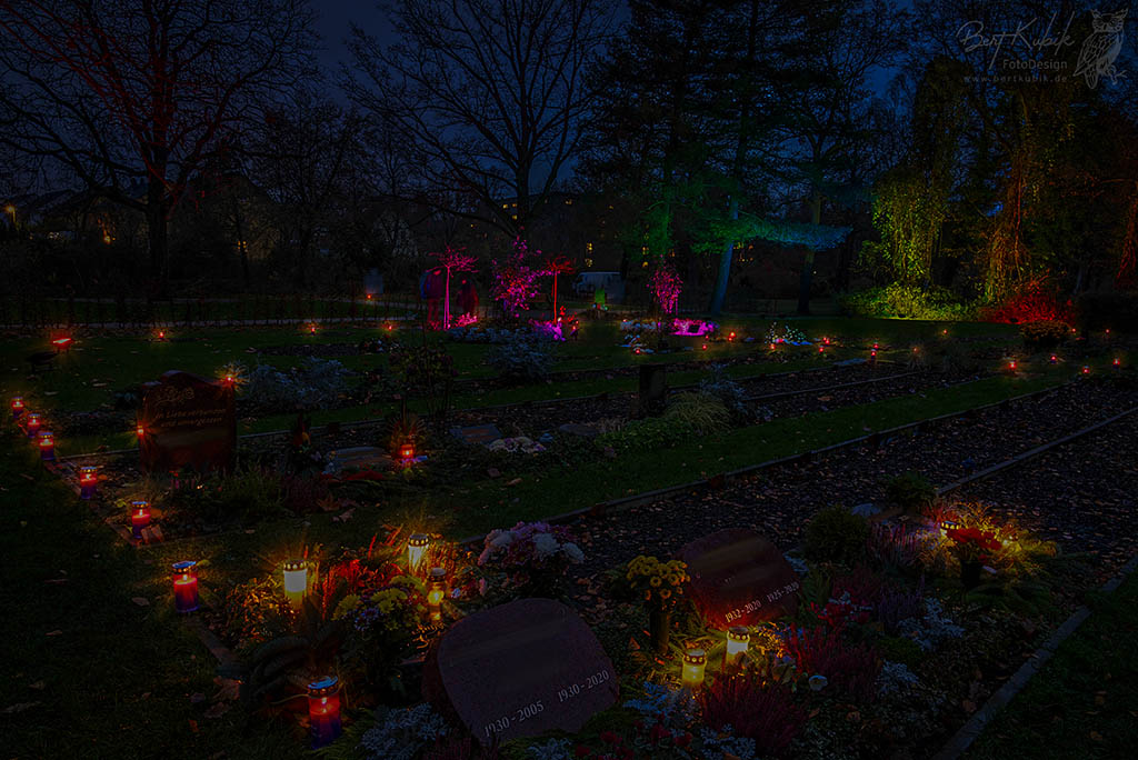 Eindrücke von 'Der Friedhof leuchtet' auf dem Zentralfriedhof Friedrichsfelde